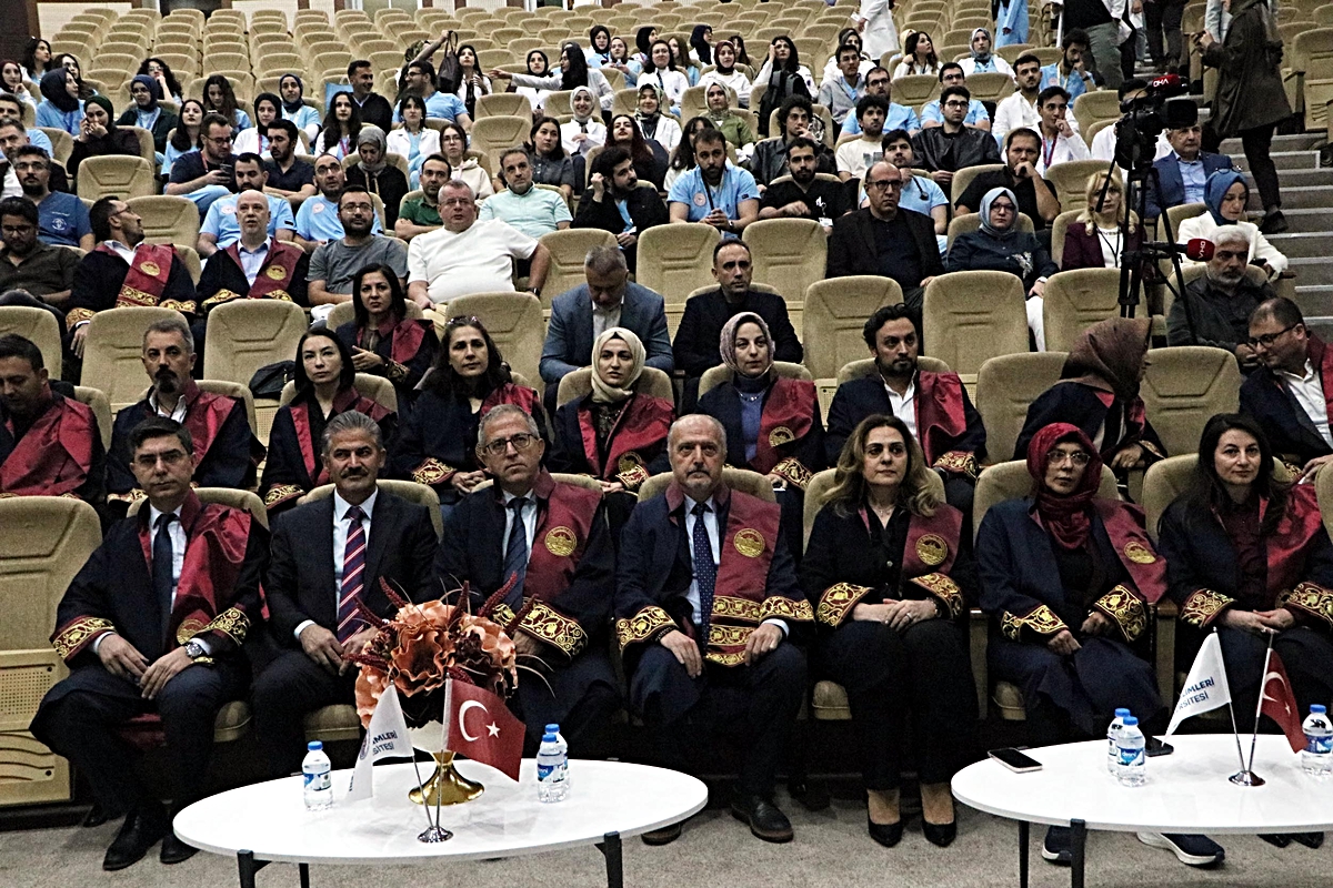 Doç. Dr. Uygur, kumar bozukluğunu uyuşturucu bağımlılığıyla aynı kategoride gördü