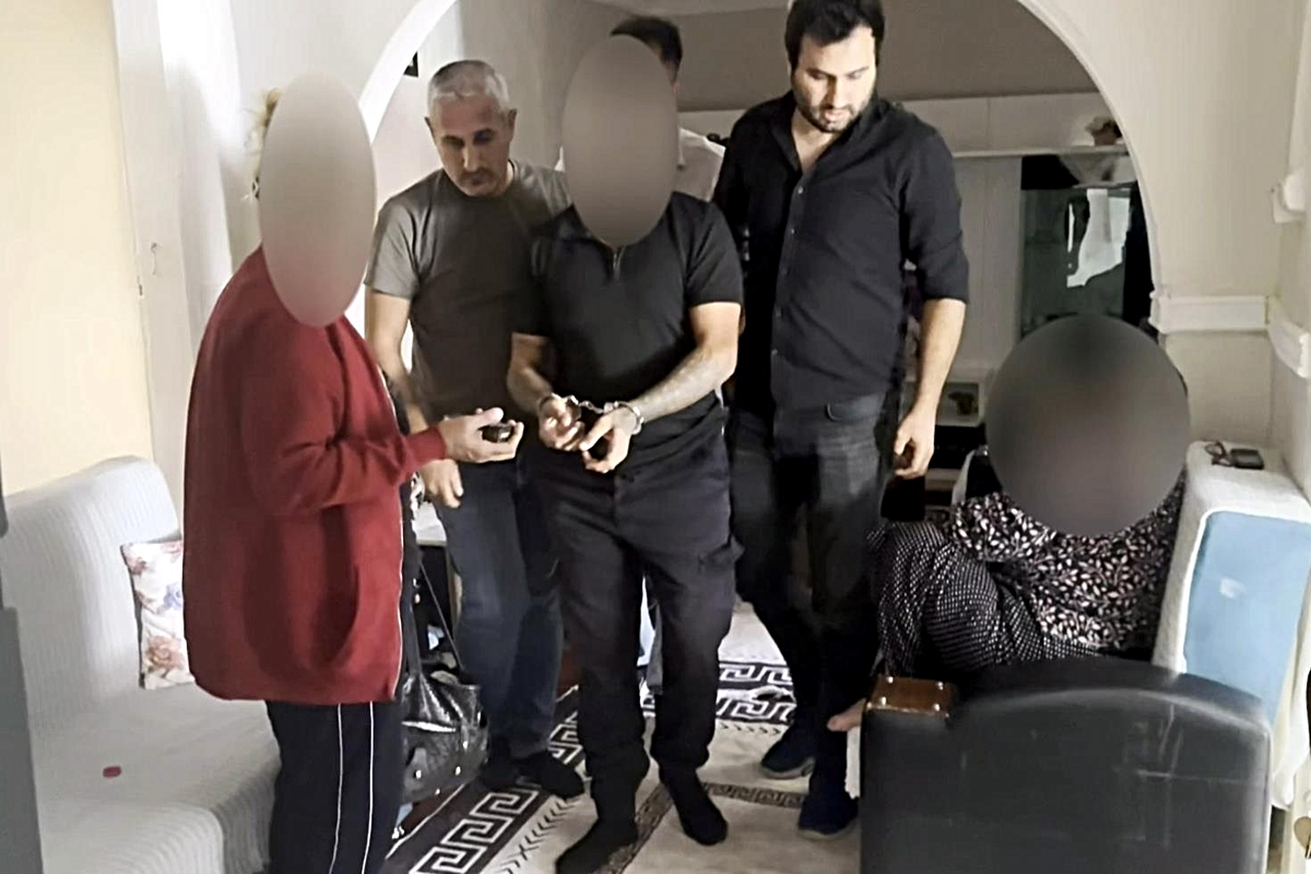 Edirne'de firari anne-oğul yakalandı! İkisinin toplam cezası 31 yıldan fazla