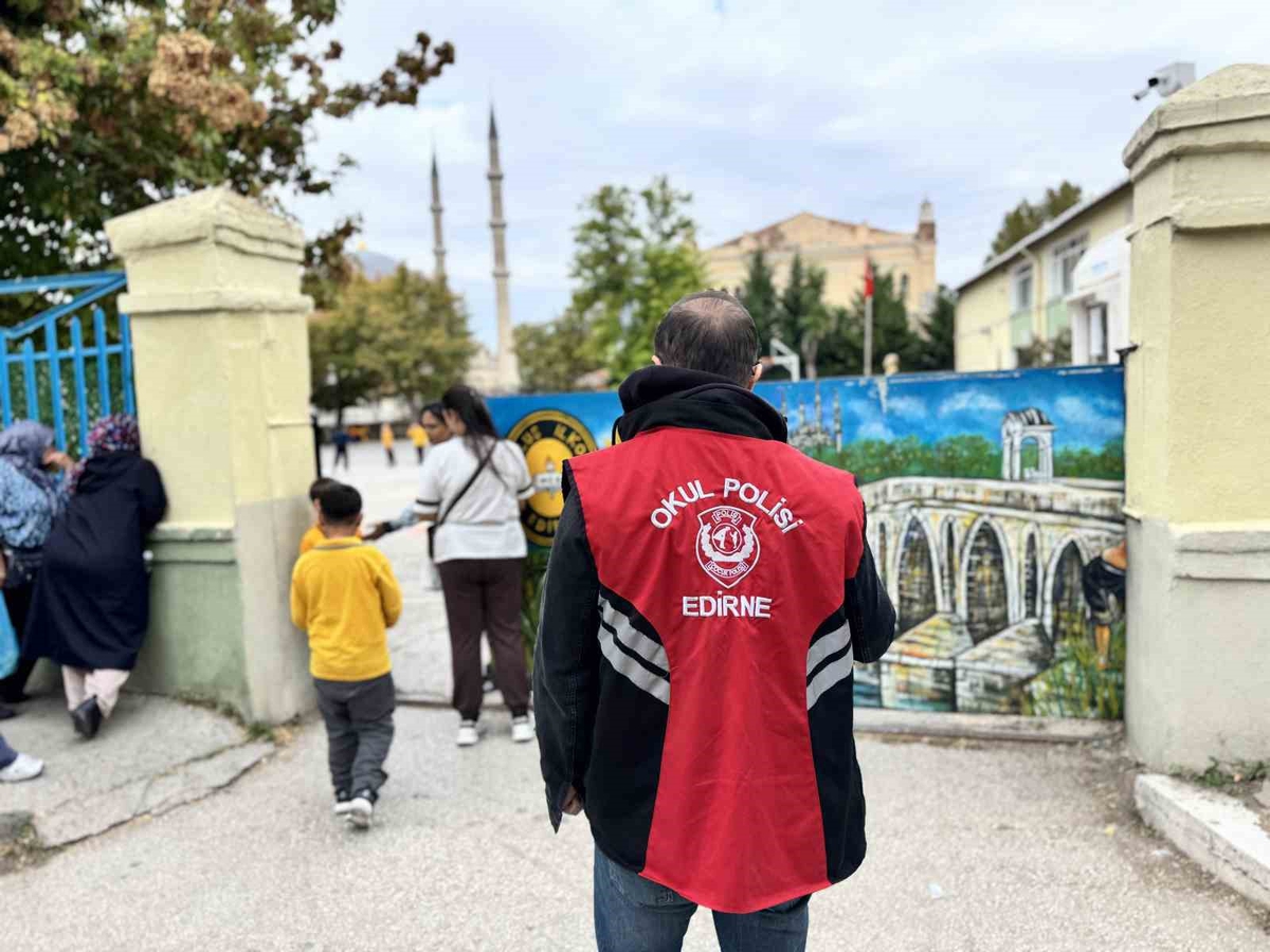 Edirne’de İl Emniyet Müdürlüğü 147 okulda 64 güvenli eğitim personeli görevlendirdi