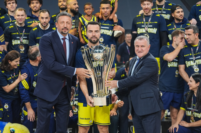 fenerbahce-tarfin-erkek-basket-20262349-4755_1_m.jpg