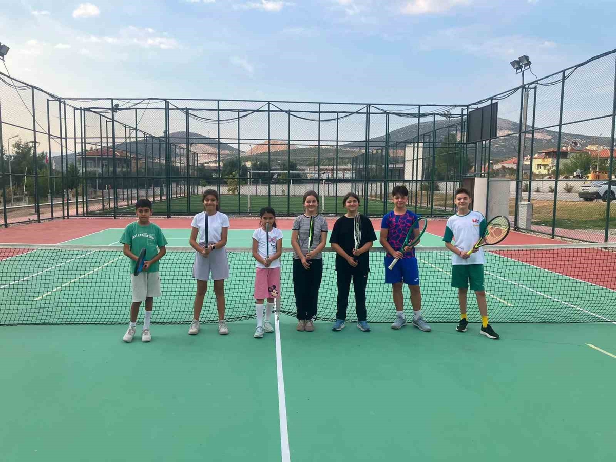 GSB tesisleri Muğla'da çocuk ve gençlere okul çıkışı ücretsiz spor imkânı sunuyor