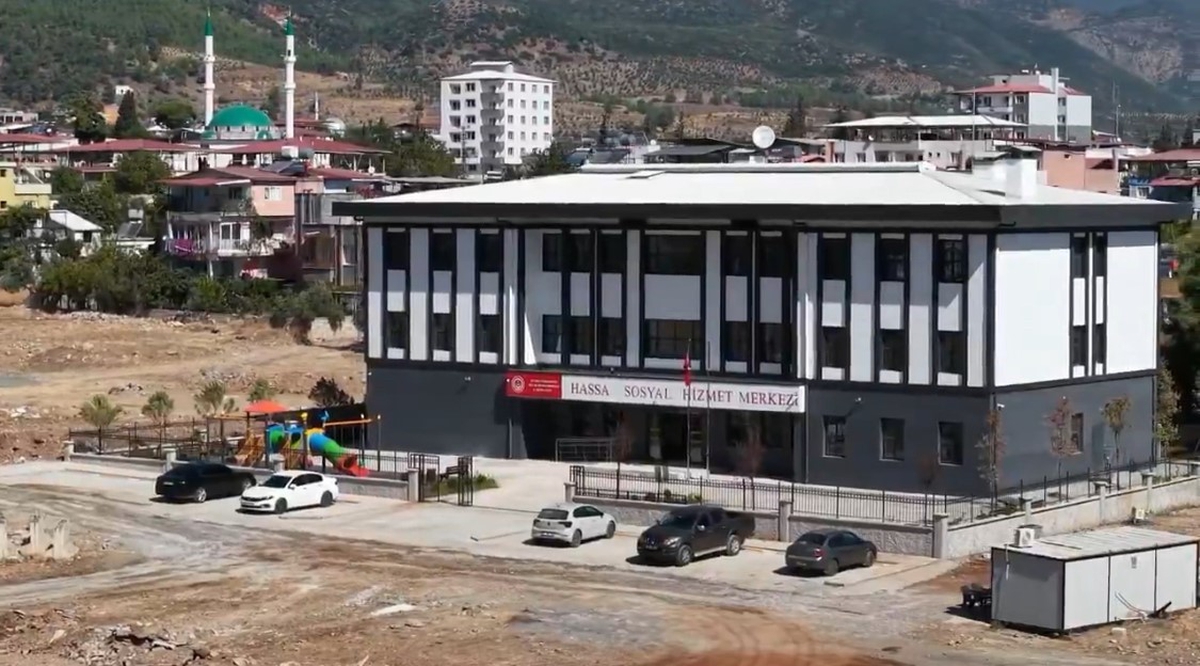 Hatay Valisi Masatlı, Hassa'daki sosyal hizmet merkezini inceledi