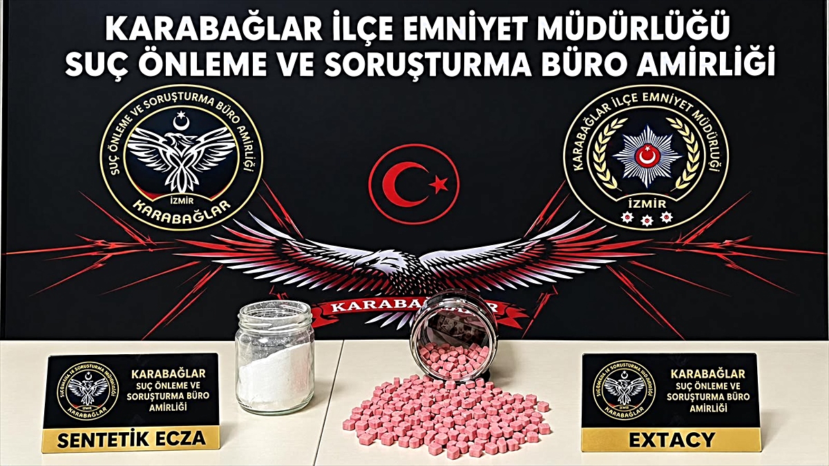 İzmir Karabağlar'da 250 gram sentetik uyuşturucuyla 4 şüpheli tutuklandı