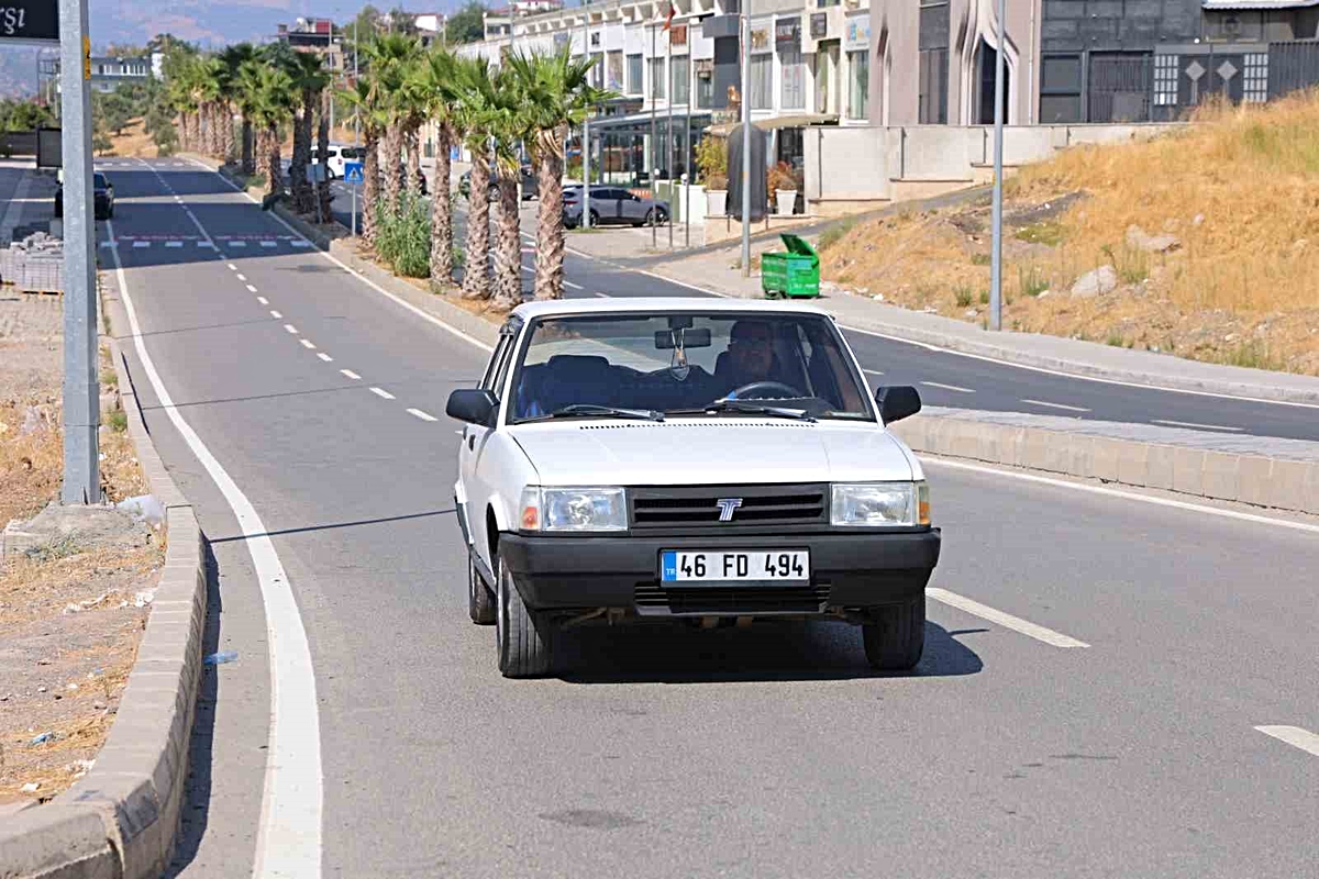 Kahramanmaraş'ta vatandaş, 80 bin TL boya fiyatına otomobilini 10 bin TL'ye boyadı