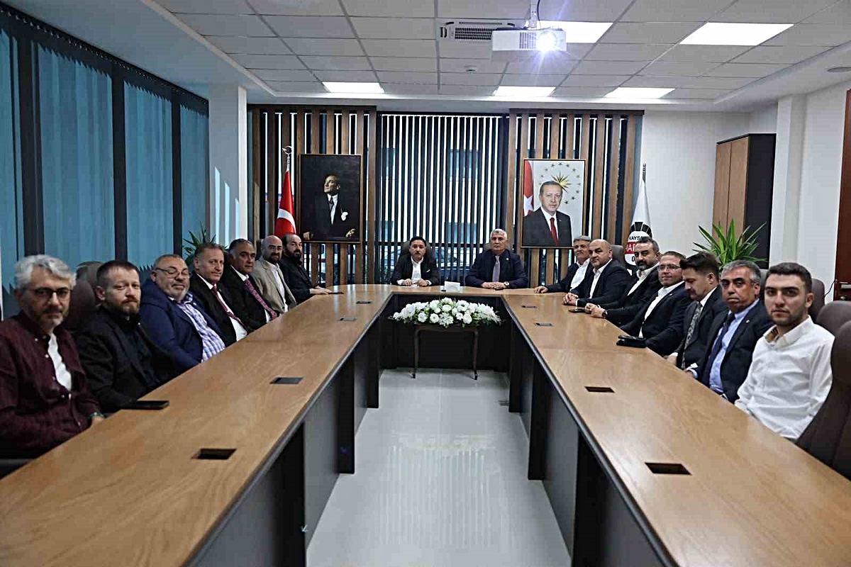 Kayseri Valisi Gökmen Çiçek, Mimarsinan OSB'deki çalışmalar hakkında bilgi aldı