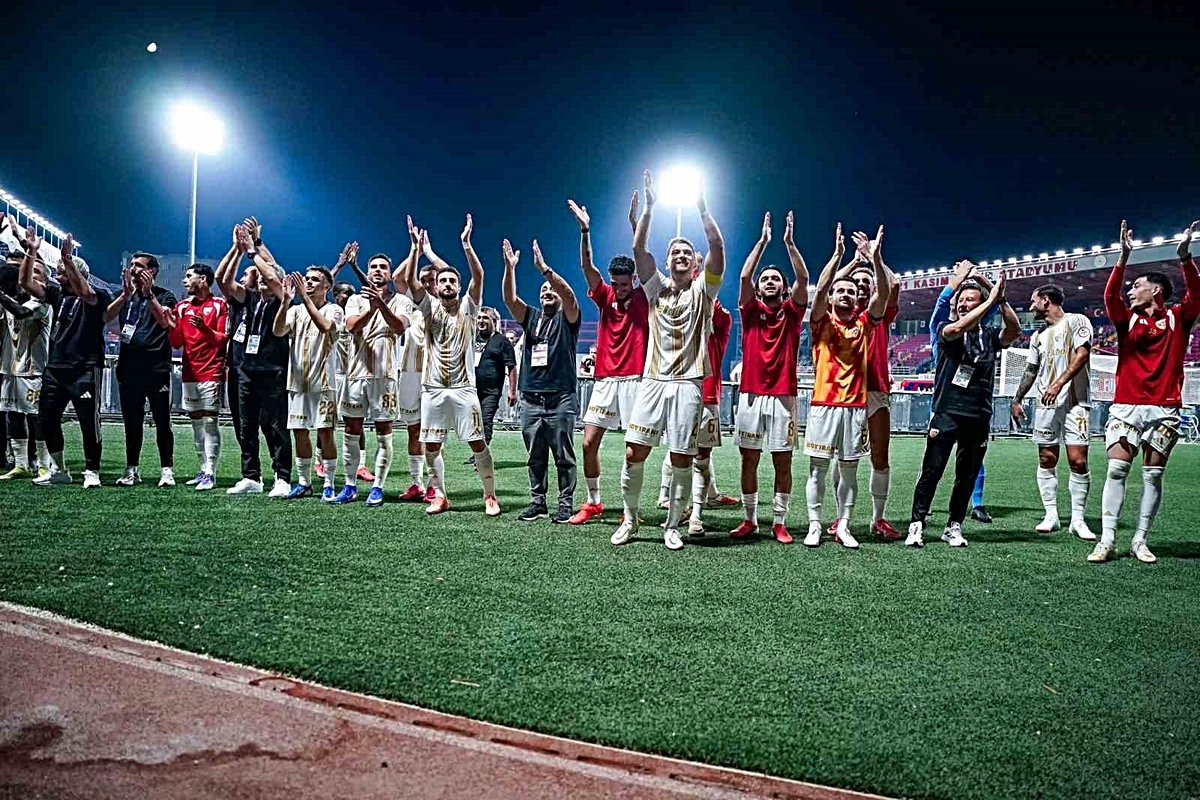Kayserispor 1. Lig'de 8. haftayı 19 puanla averajla lider olarak tamamladı