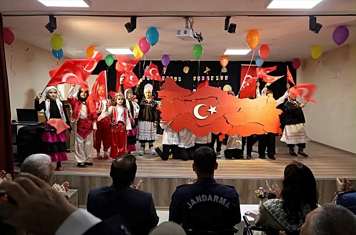 Kırıkkale Bahşılı'da İlköğretim Haftası Atatürk İlkokulu'nda törenle kutlandı