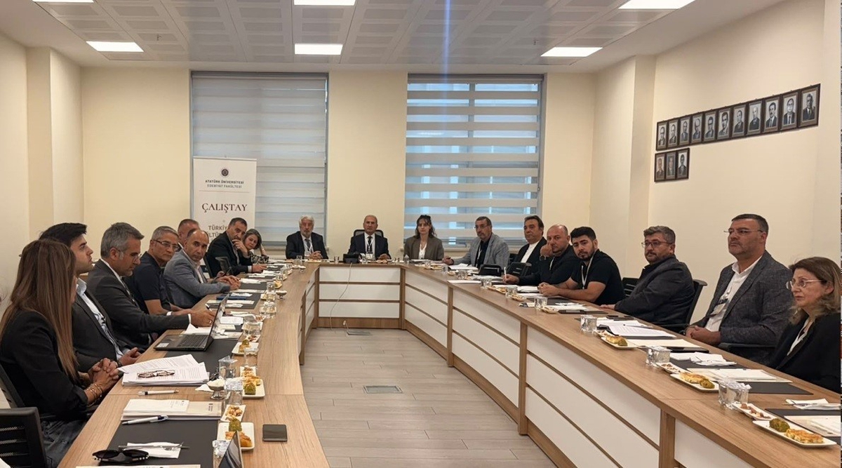Kültürel miras politikaları UNESCO katılımıyla Atatürk Üniversitesinde tartışıldı