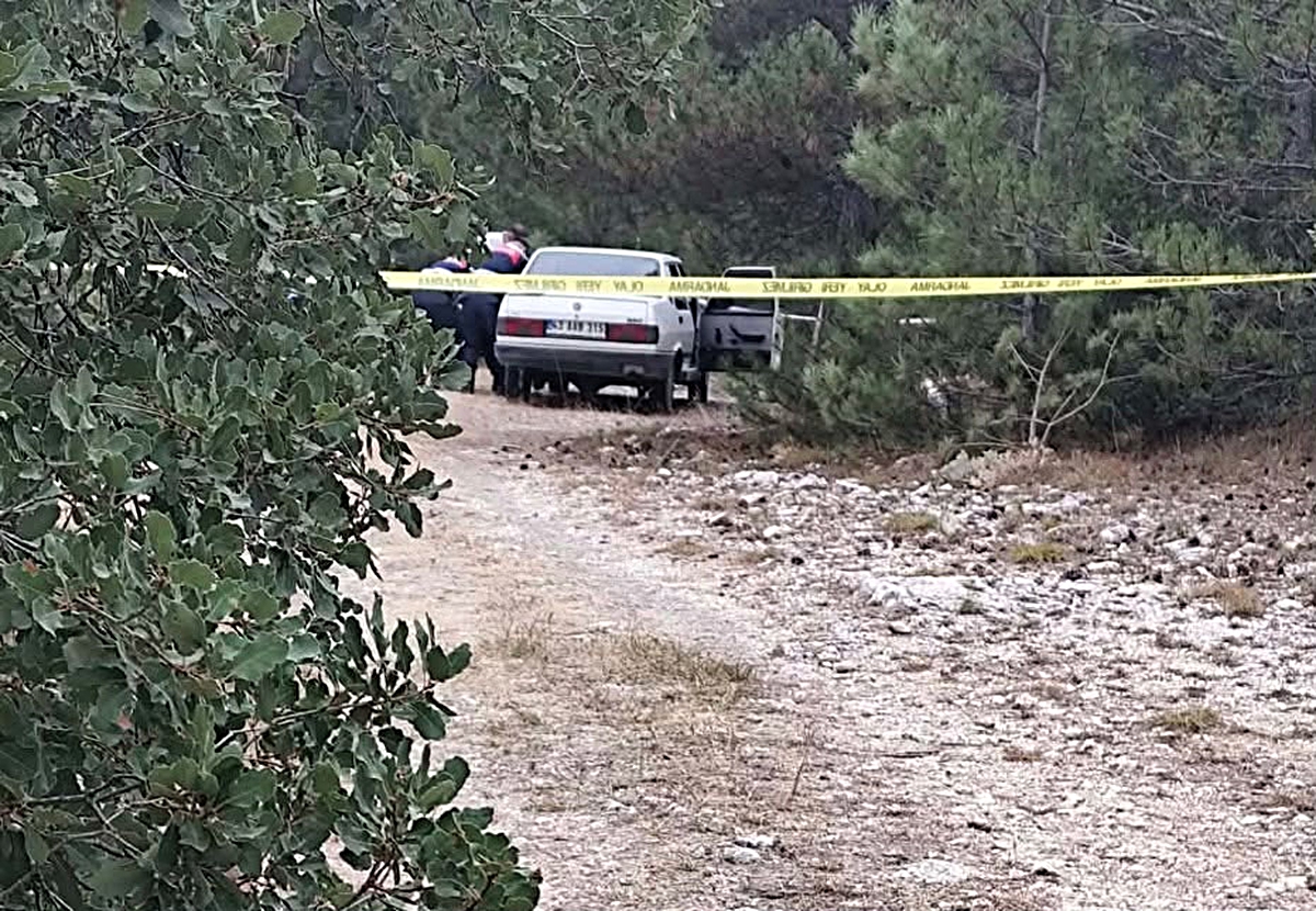 Kütahya Tavşanlı'da gece bekçisi Hikmet Uzuncan ormanda otomobilinde ölü bulundu