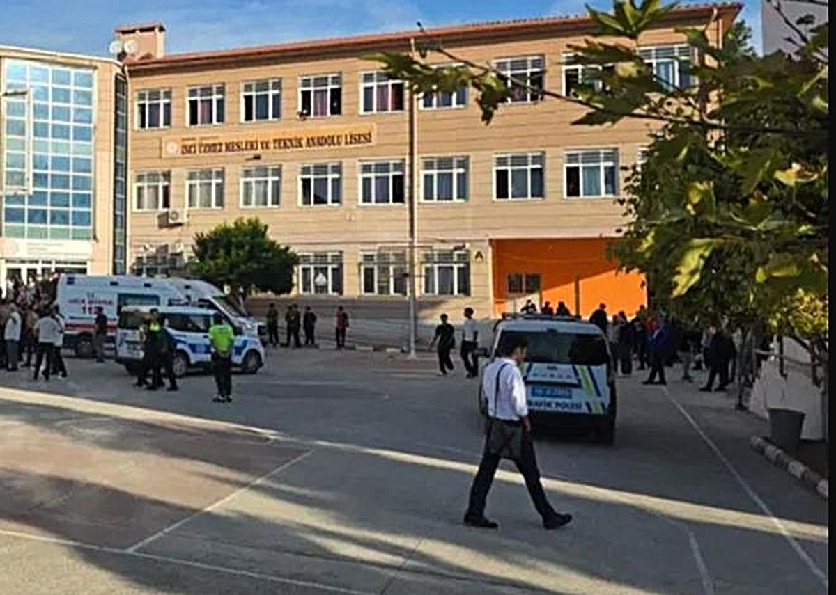 Manisa'da okullar tatil mi son dakika? 23 Eylül Çarşamba yarın okullar tatil mi?