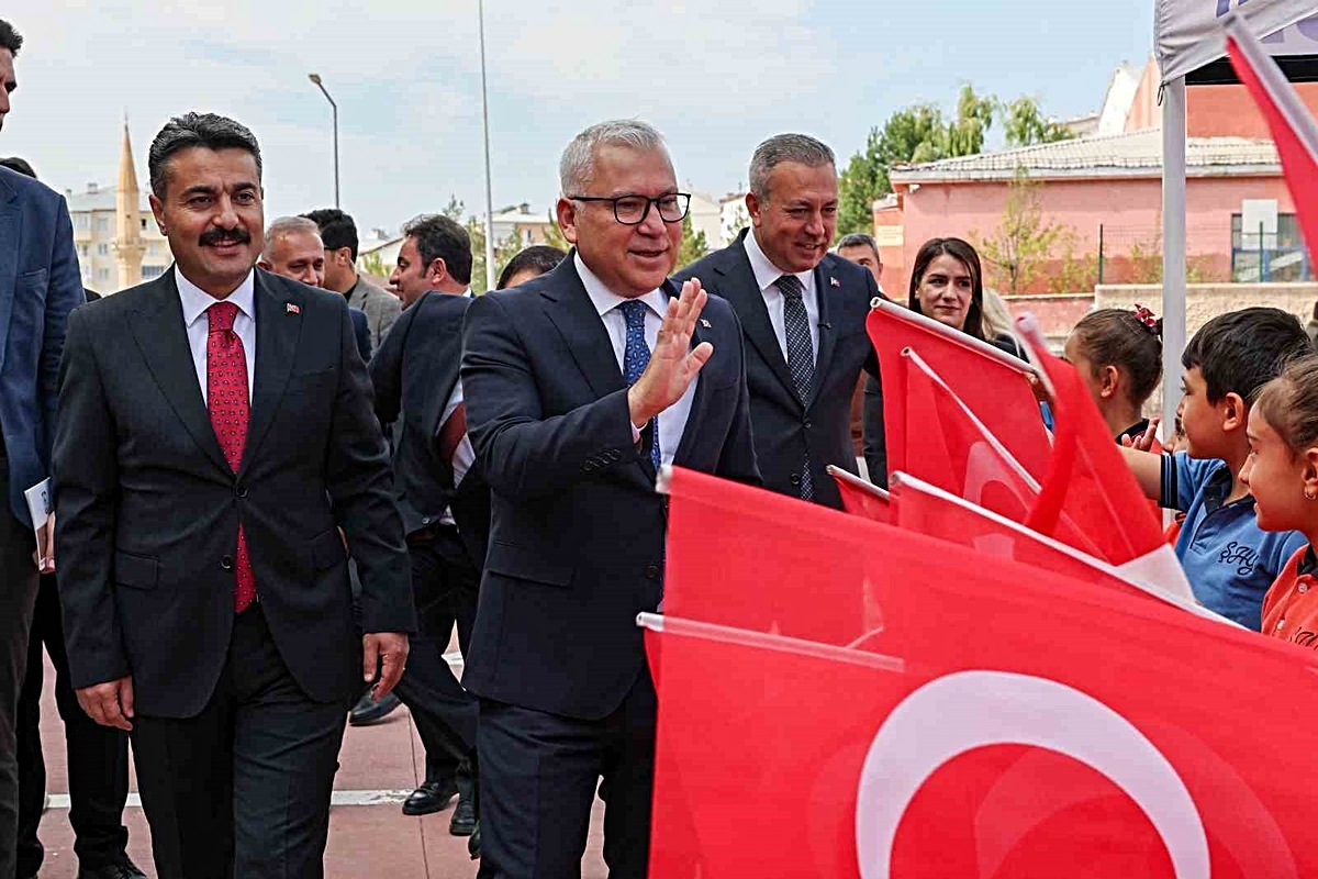Sivas’ta ilköğretim haftası kutlandı