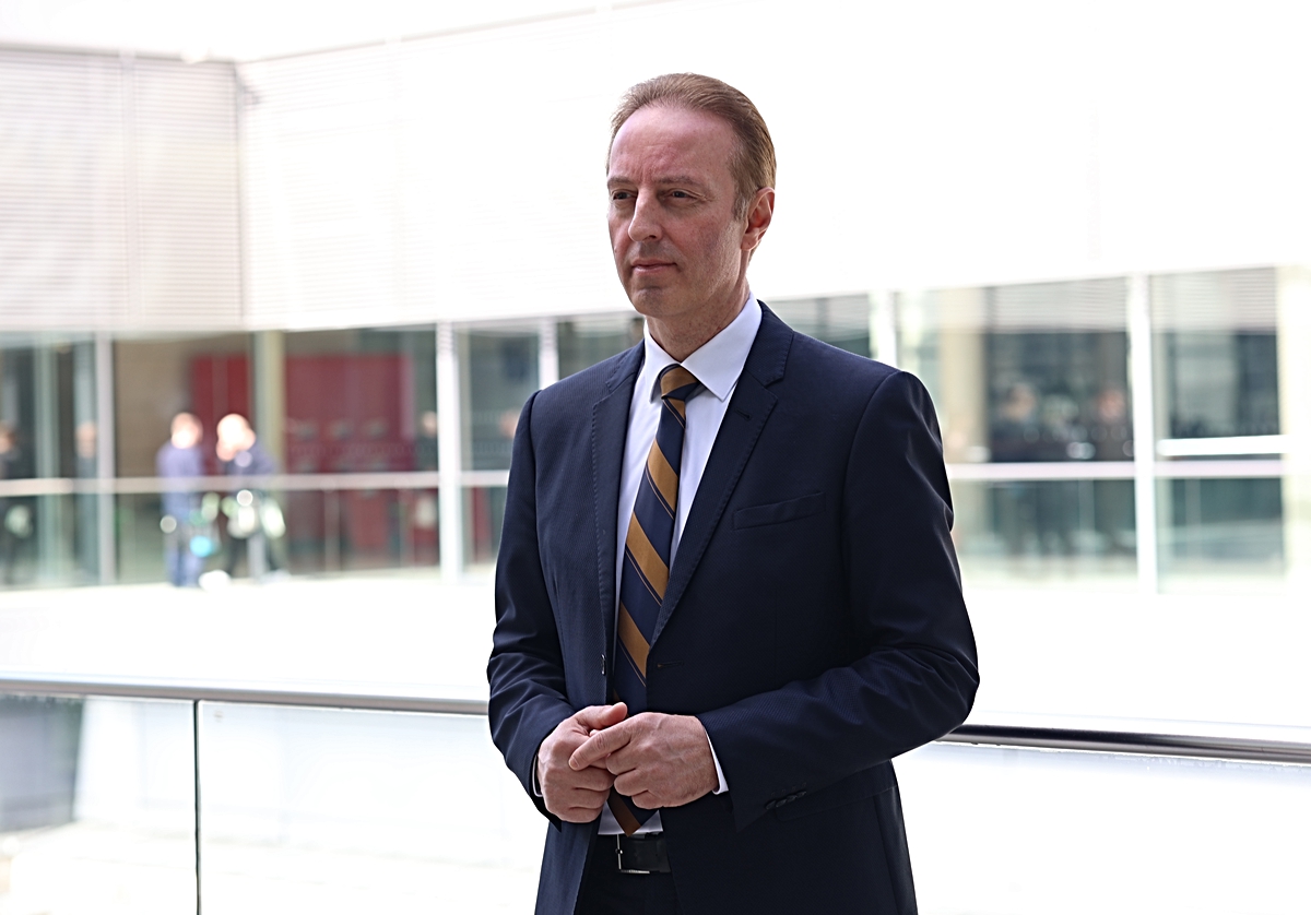 SPD’li Karaahmetoğlu, AfD’nin yüzde 38,2 ile MV’de birinci olduğunu söyledi