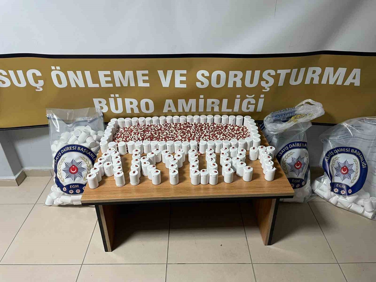 Akyurt'ta 24 bin 330 sentetik ecza ele geçirilen operasyonda 3 şüpheli tutuklandı