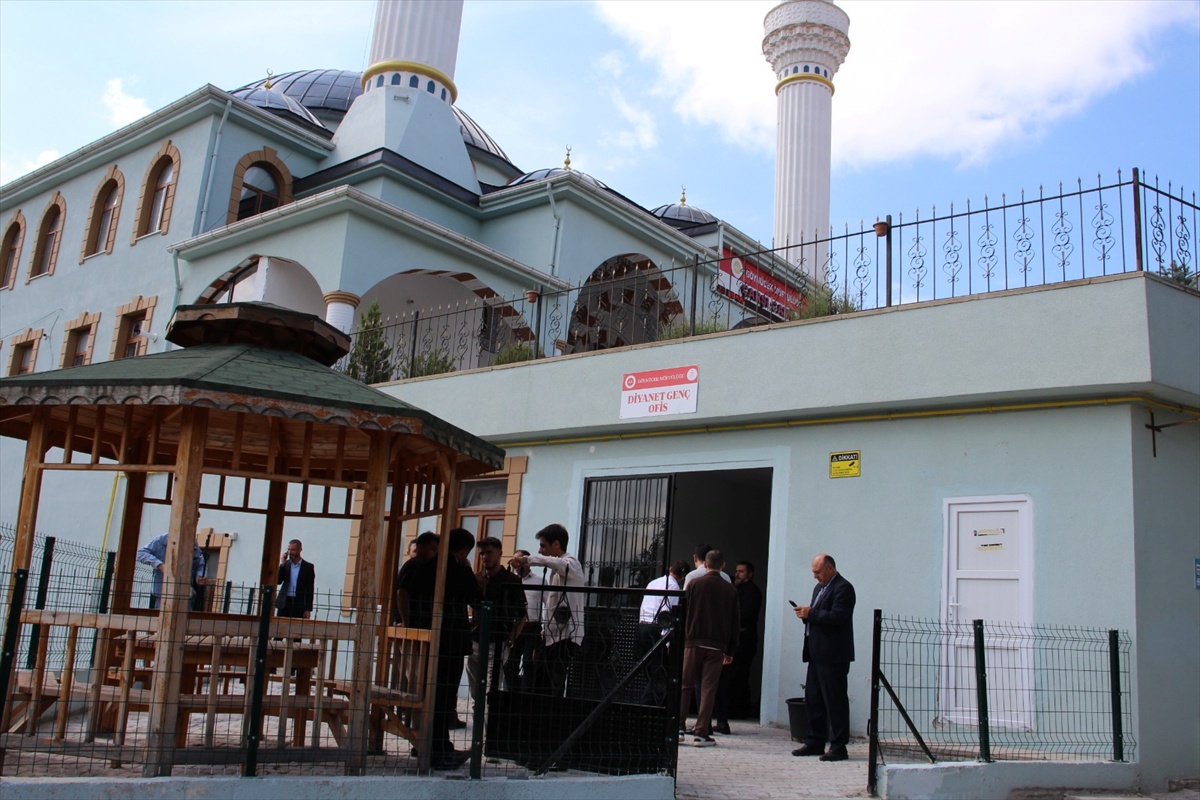 Amasya Göynücek'te Diyanet Genç Ofis, İl Müftüsü katılımıyla açıldı
