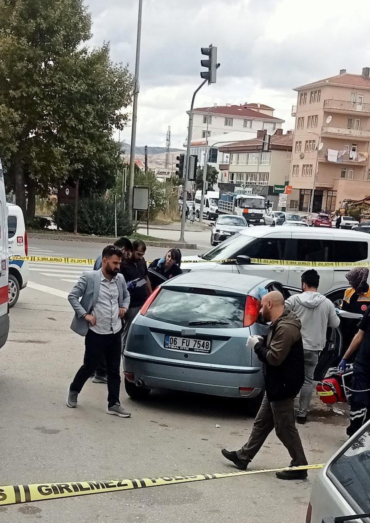 Ankara Çubuk'ta park halindeki otomobilde 2 kişi ölü bulundu