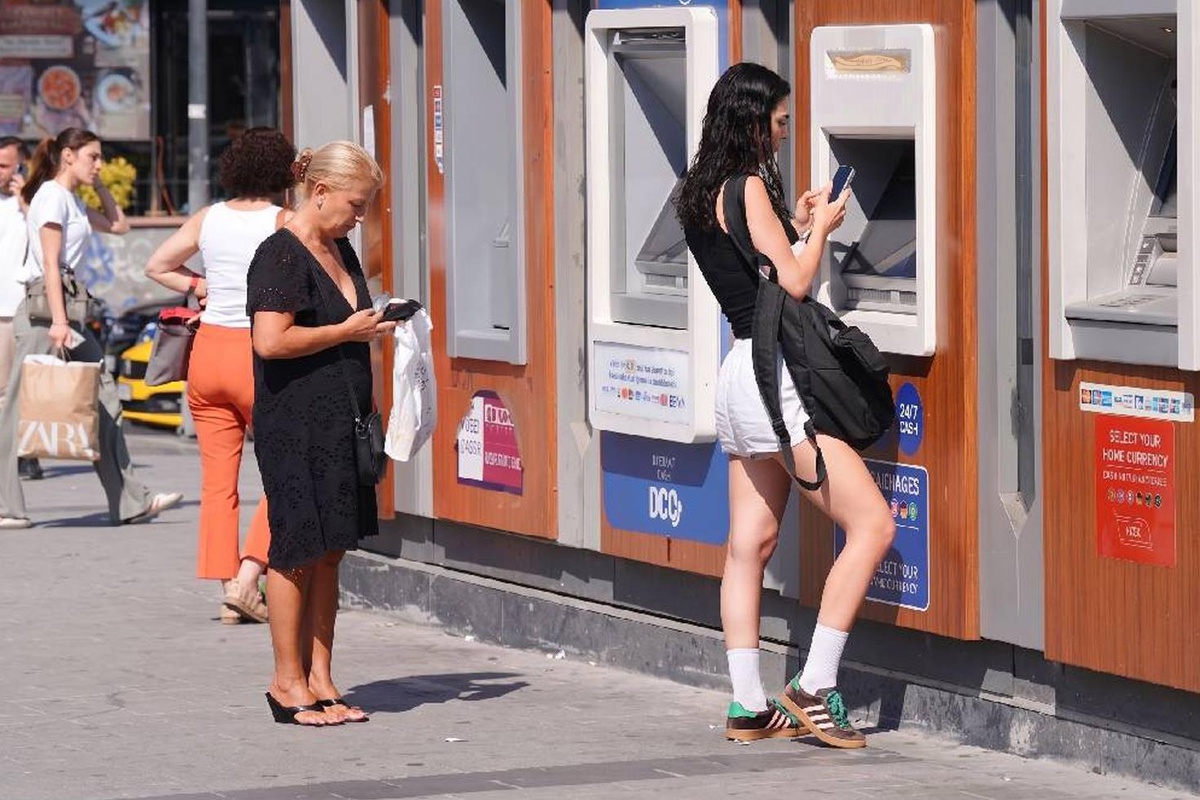 ATM'lerde bir devir kapanıyor!