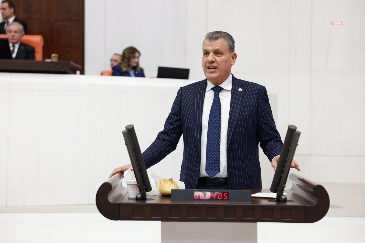 Ayhan Barut, arazi toplulaştırması sorunu için Bakan Yumaklı'ya soru önergesi verdi