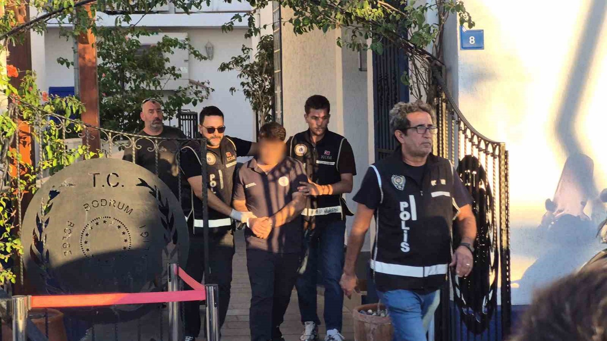 Bodrum'da Bölge Liman Başkanı rüşvet iddiasıyla düzenlenen operasyonda gözaltına alındı