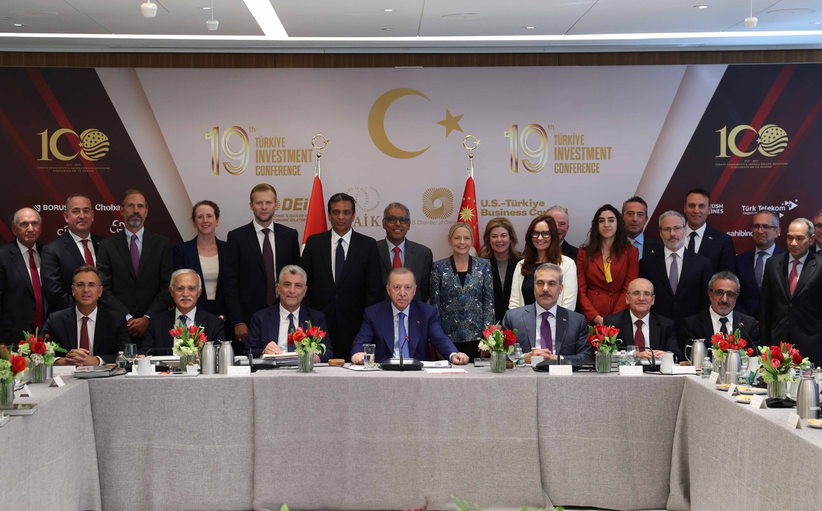 Cumhurbaşkanı Erdoğan: ABD ile 100 milyar dolarlık ticaret hacmi hedefimize kısa sürede ulaşacağımıza inanıyorum