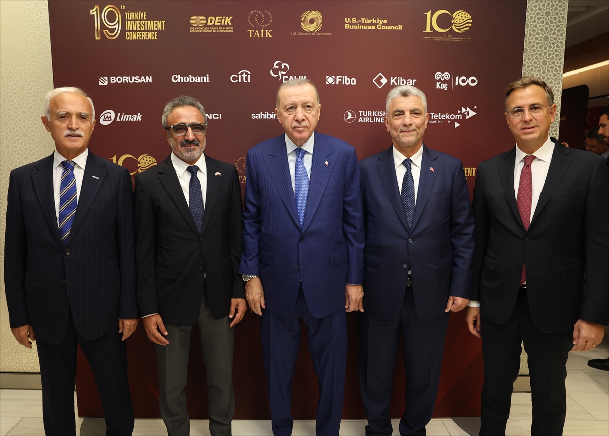 Cumhurbaşkanı Erdoğan: '(ABD ile) Yakın dönemde ortak çabalarımızla enerji, havacılık ve diğer kritik sektörlerde önemli anlaşmaları sonuçlandırdık'