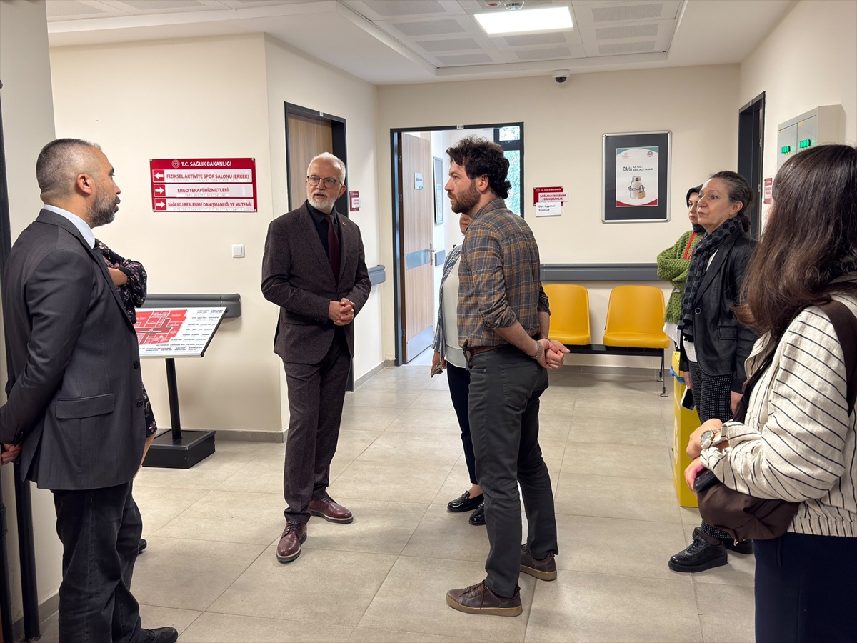 Eskişehir İl Sağlık Müdürü Bildirici, Deliklitaş'ta sağlık hizmetlerini inceledi