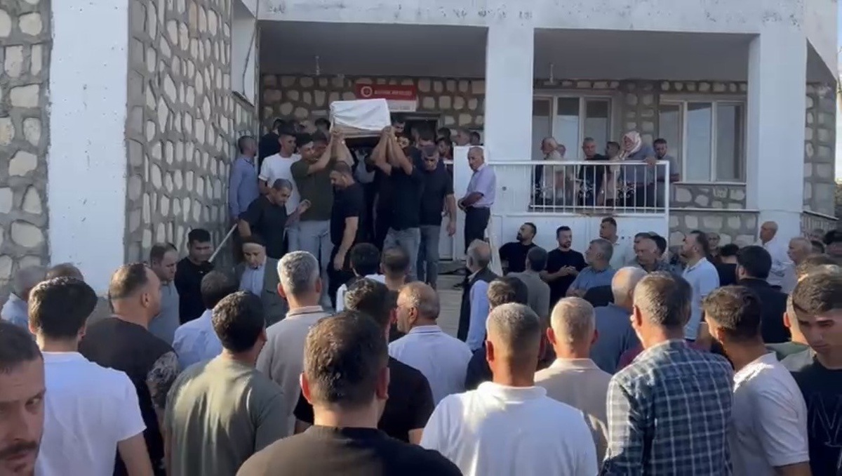 Mehmet Bayhan Nusaybin'de toprağa verildi