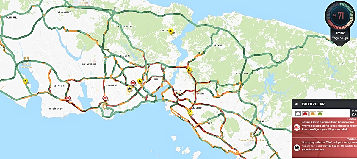 Pendik Kurtköy'de TIR devrildi