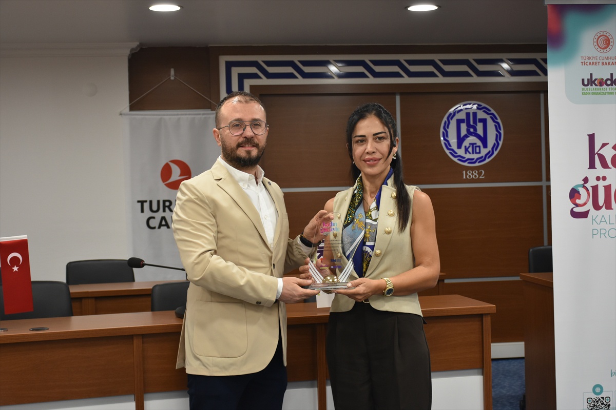 Kadın Gücü ile Kalkınma Projesi Konya'da kadın girişimcilere eğitimle devam etti