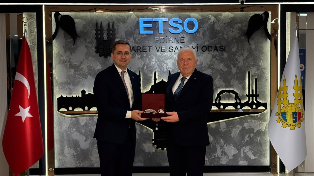 Kosova İstanbul Başkonsolosu Zeka, ETSO'yu ziyaret ederek ticari iş birliğini görüştü