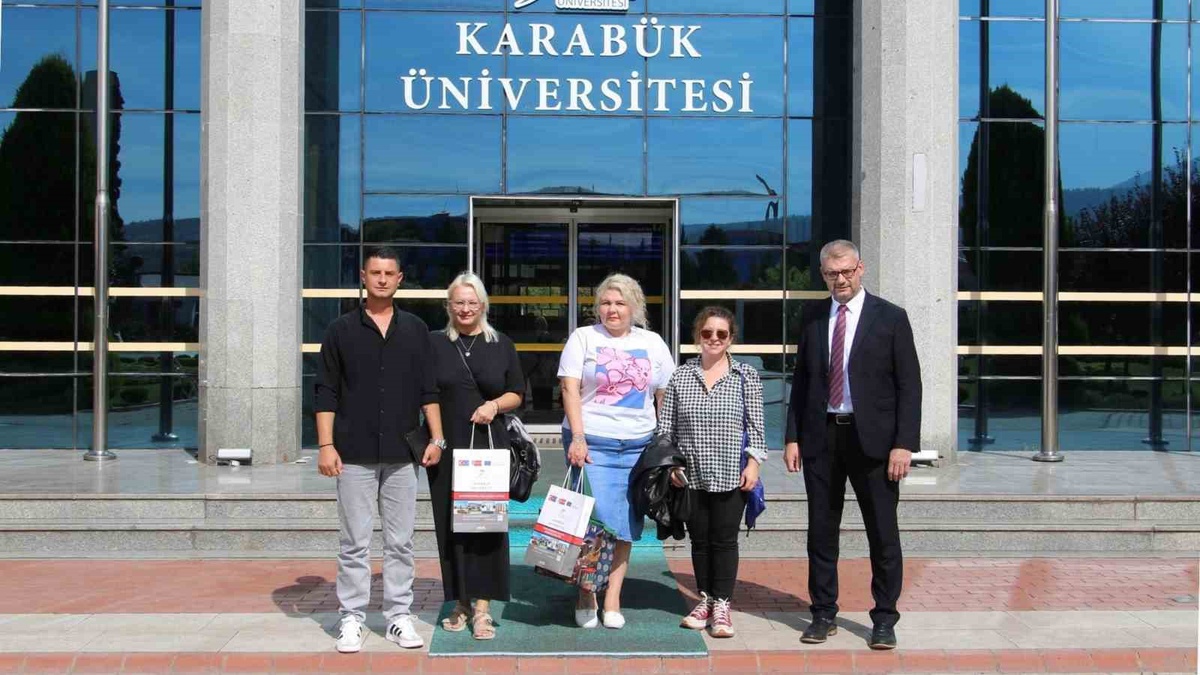Litvanyalı akademisyenler KBÜ'de ders verip akademik iş birliği görüşmeleri yaptı