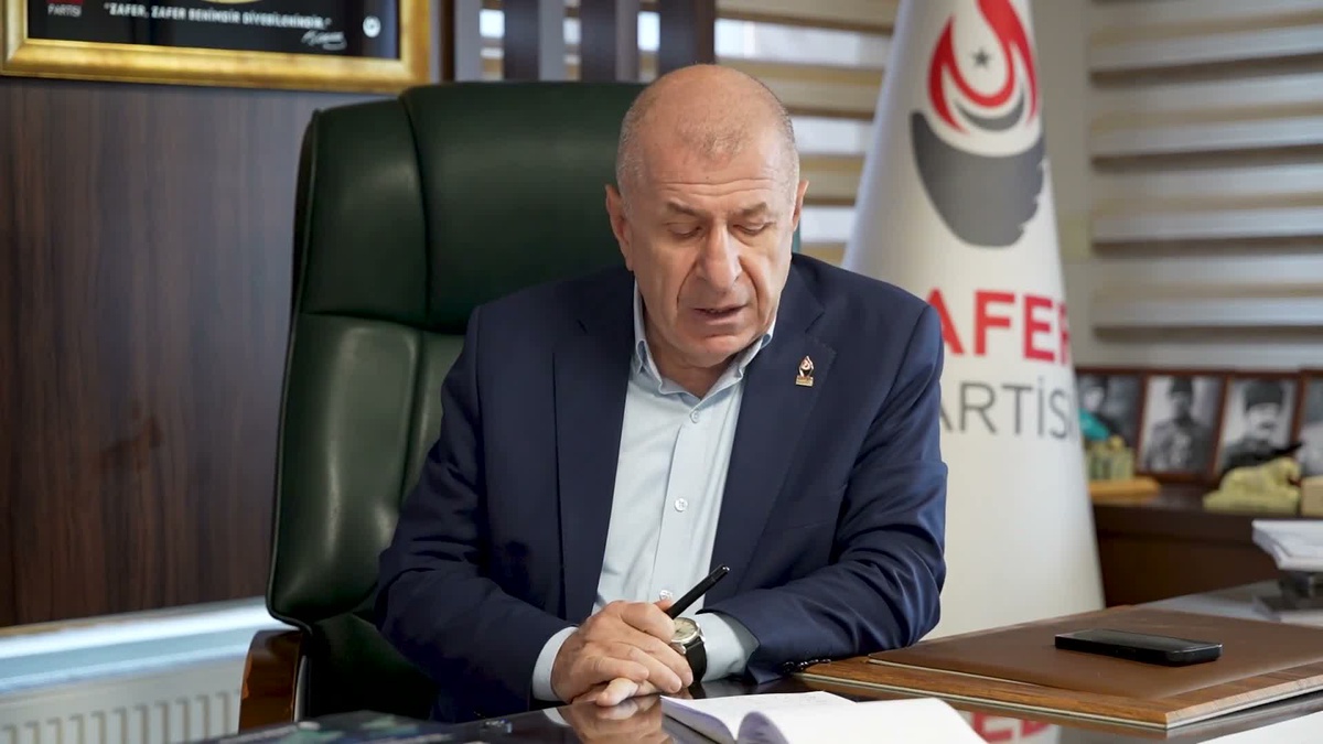 Özdağ, Fidan'a Mekke Anlaşması'nın TBMM onayı yok diyerek askeri macera uyarısı yaptı