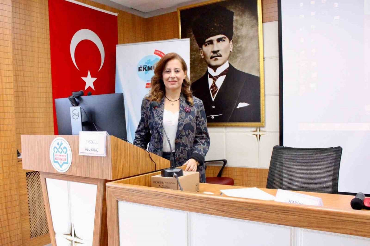Prof. Dr. Kılıç, yaşlılarda enfeksiyonun klasik belirti vermeyebileceğini söyledi