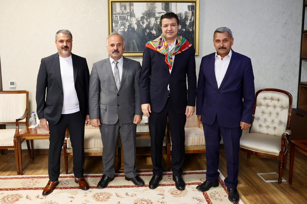 Saadet Partisi Genel Başkanı Arıkan, Dünya Avşarlar Derneği heyetini kabul etti