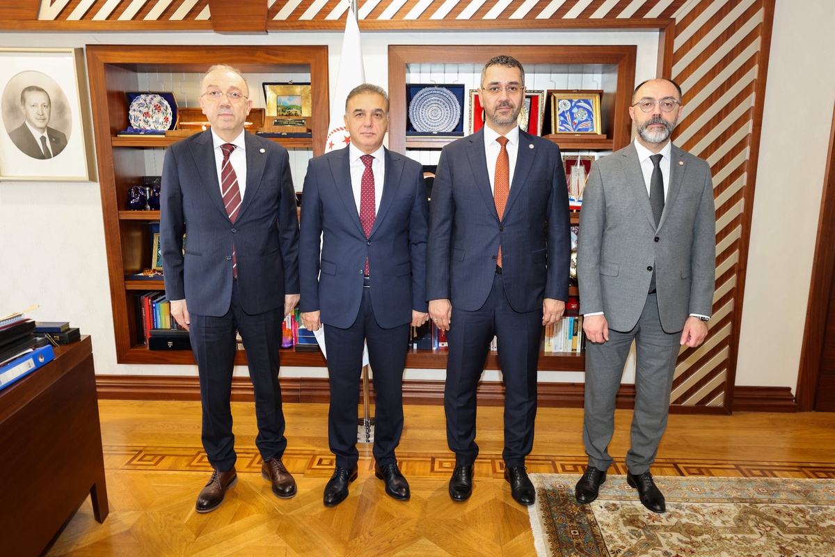 TEB, Hatipoğlu'na genç eczacı istihdamı ve eczane ekonomisi taleplerini iletti