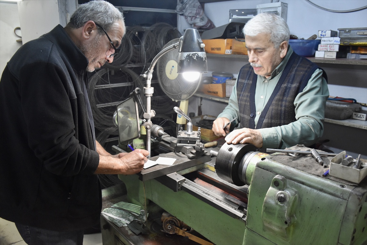 76 yaşındaki tornacı Zekeriya Şentürk, Ordu'da 2026 Yılının Ahisi seçildi