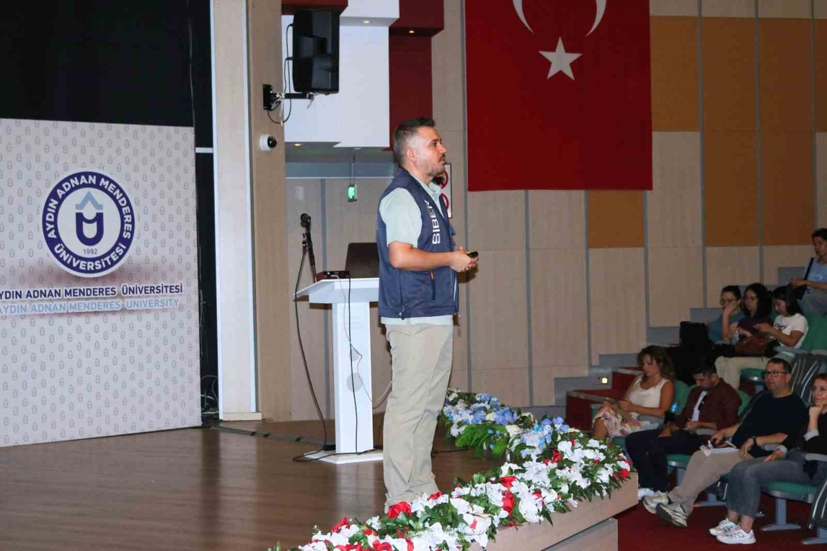 ADÜ Tıp Fakültesi öğrencilerine bağımlılık ve dijital risk eğitimi verildi
