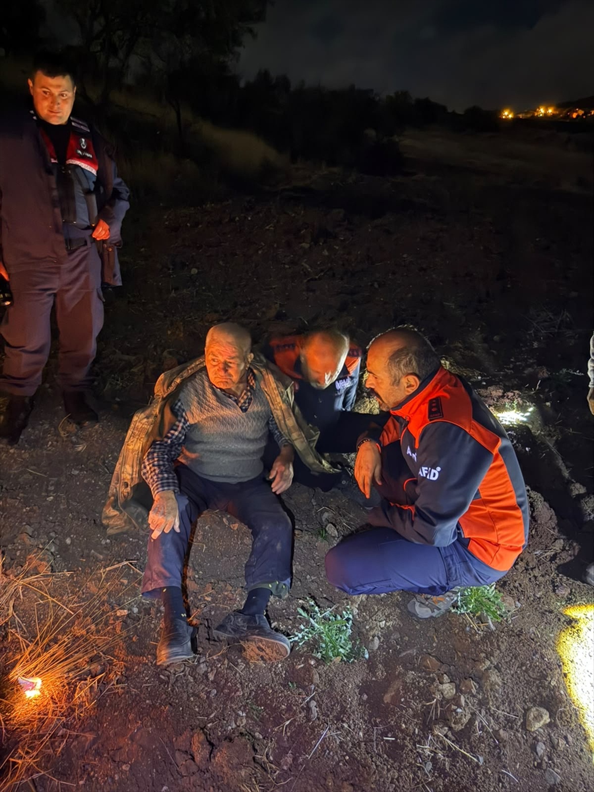 AFAD ve jandarma, Burdur Yeşilova'da kayıp 89 yaşındaki Alzheimer hastasını buldu