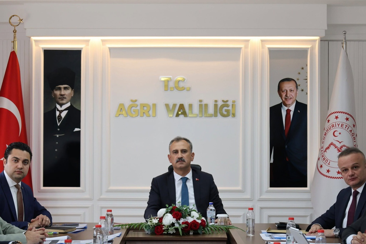 Ağrı'da SYDV performans toplantısı yapıldı, ülke sıralamasında yükseliş belirtildi