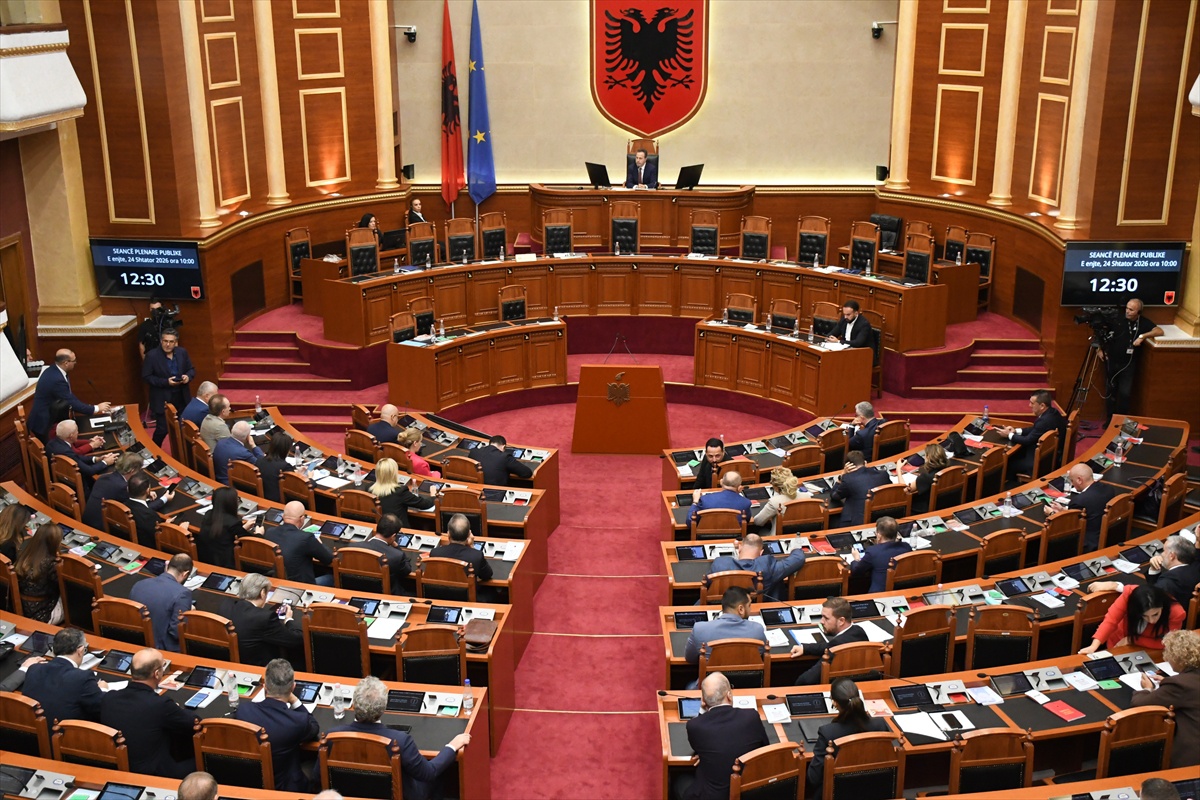 Arnavutluk Meclisi, Gazze'ye en fazla 40 asker göndermeyi onayladı