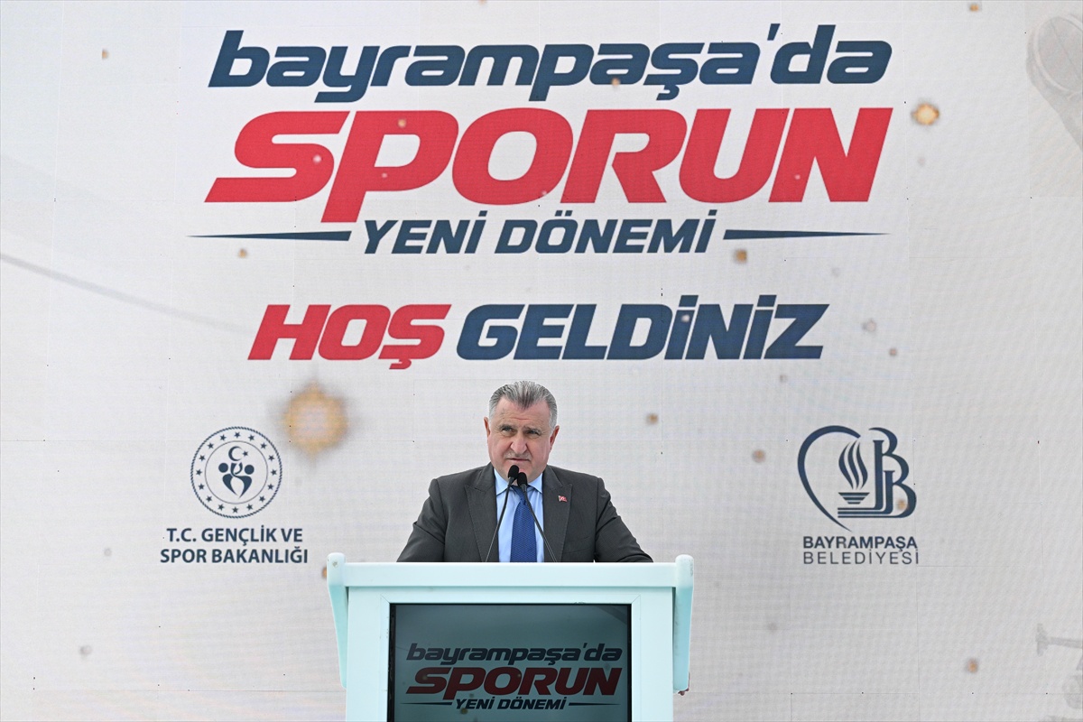 Bakan Bak, Bayrampaşa’da 5 spor tesisi için 1 milyar 150 milyon liralık yatırımı duyurdu