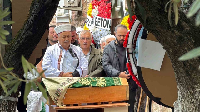 Balıkesir'de kazada hamile kadın ve 3 yaşındaki kızı yaşamını yitirdi