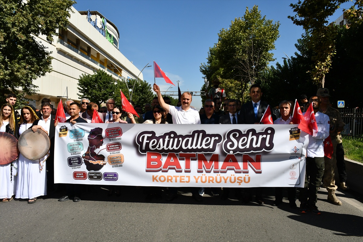 Batman'da festivaller kortejle tanıtıldı, geçen yıl 1 milyon 620 bin kişi geldi