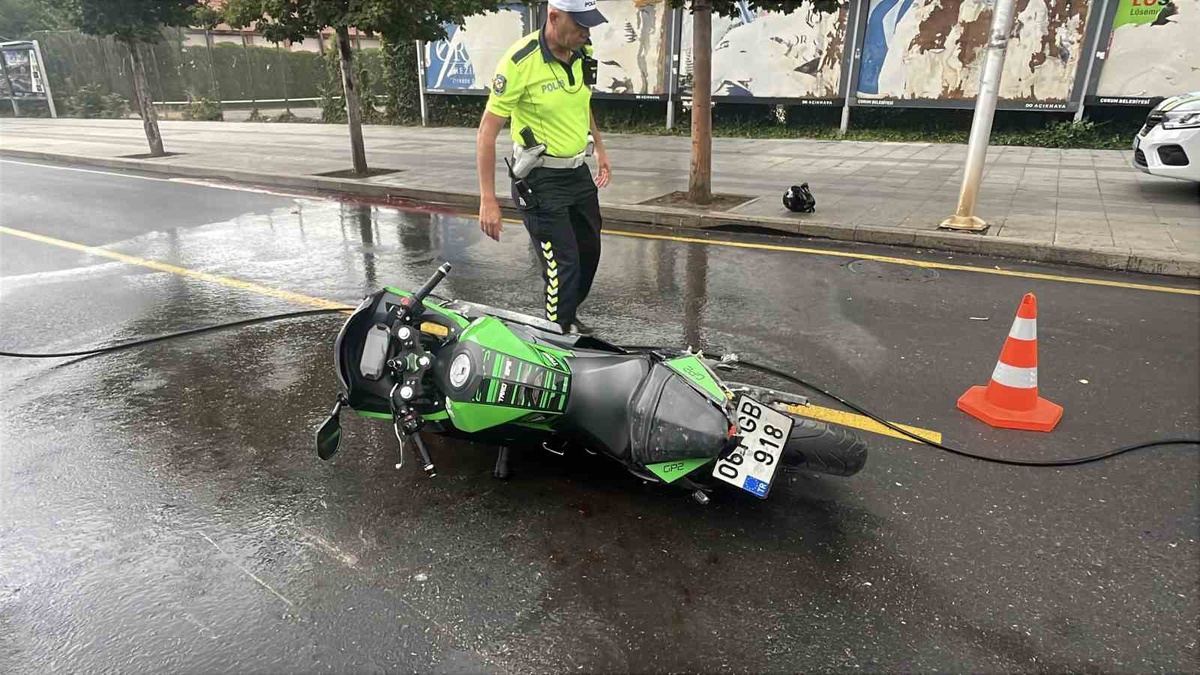Çorum'da motosiklet kazasında 1 kişi hayatını kaybetti, sürücü 18 yaşındaydı