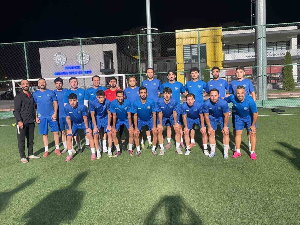 Develispor yeni sezon hazırlıklarına antrenör Eren Çalapverdi ile başladı