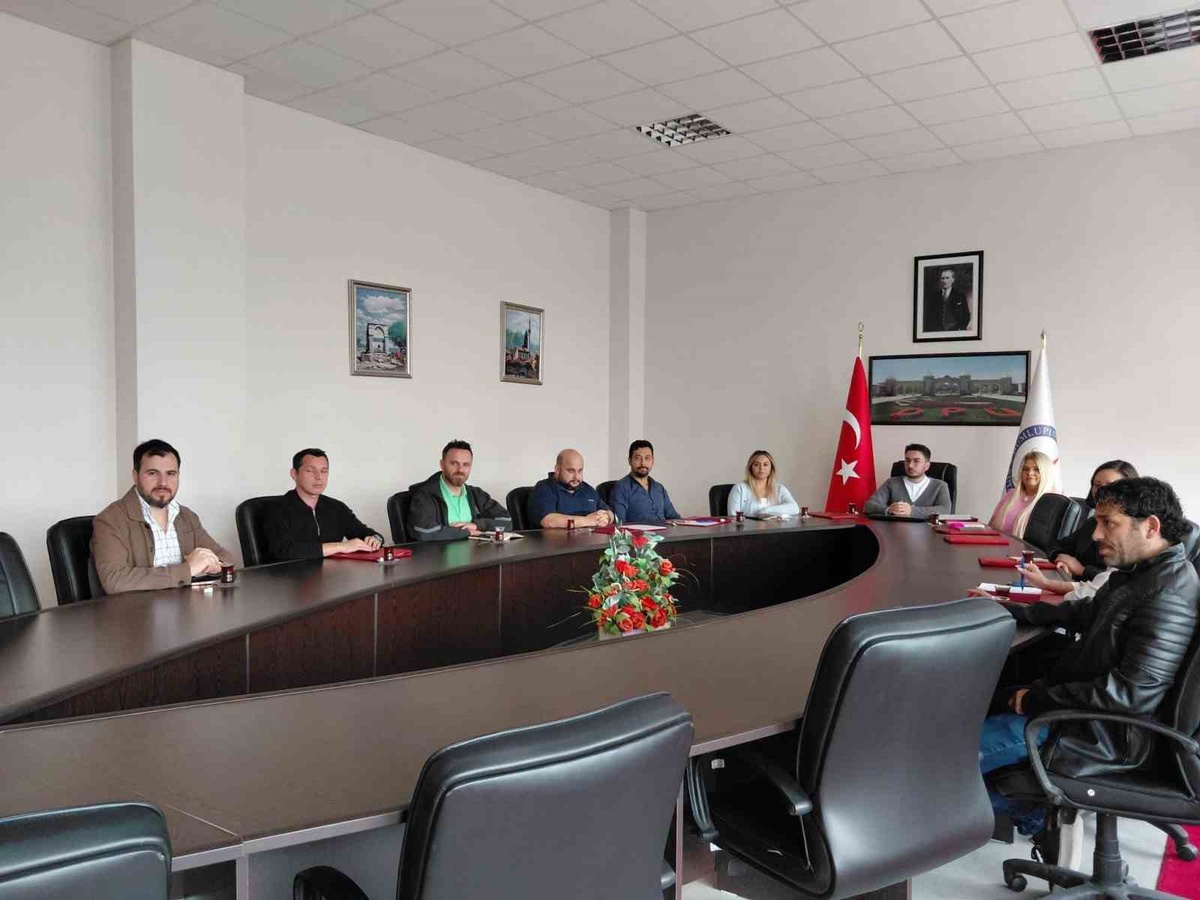 DPÜ Emet MYO'da 2026-2027 Güz Dönemi programları gözden geçirildi
