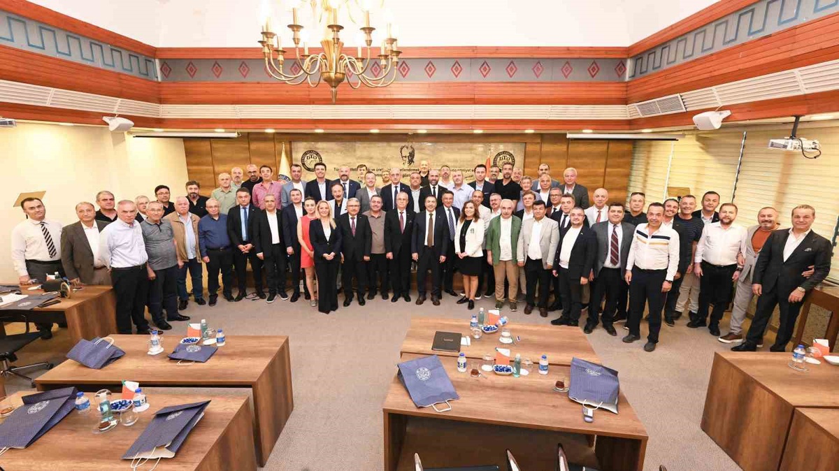 DTO Meclisi'nde Denizli'nin ilk 8 ayda ihracatta 8'inci sırada olduğu açıklandı