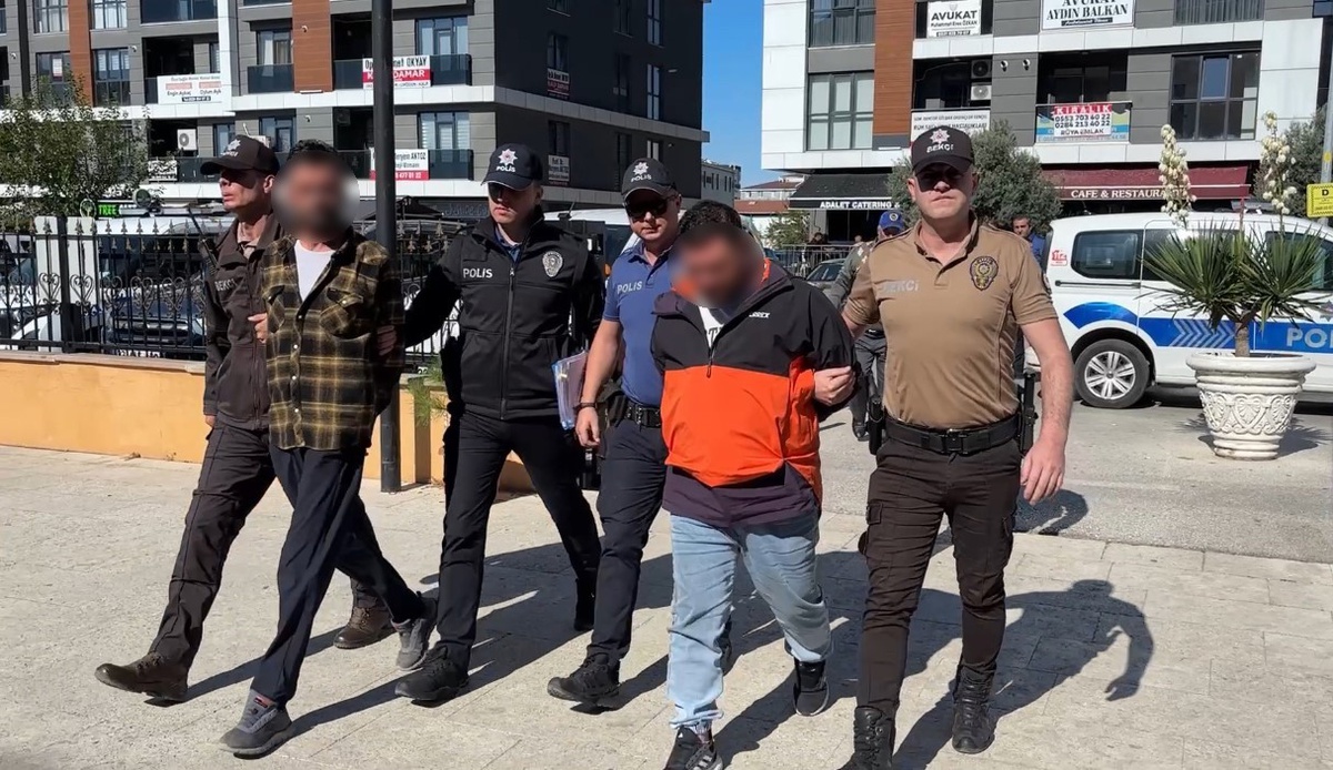 Edirne'de lokantacı çifte saldırı iddiasında 3 şüpheliden 2'si adliyeye sevk edildi