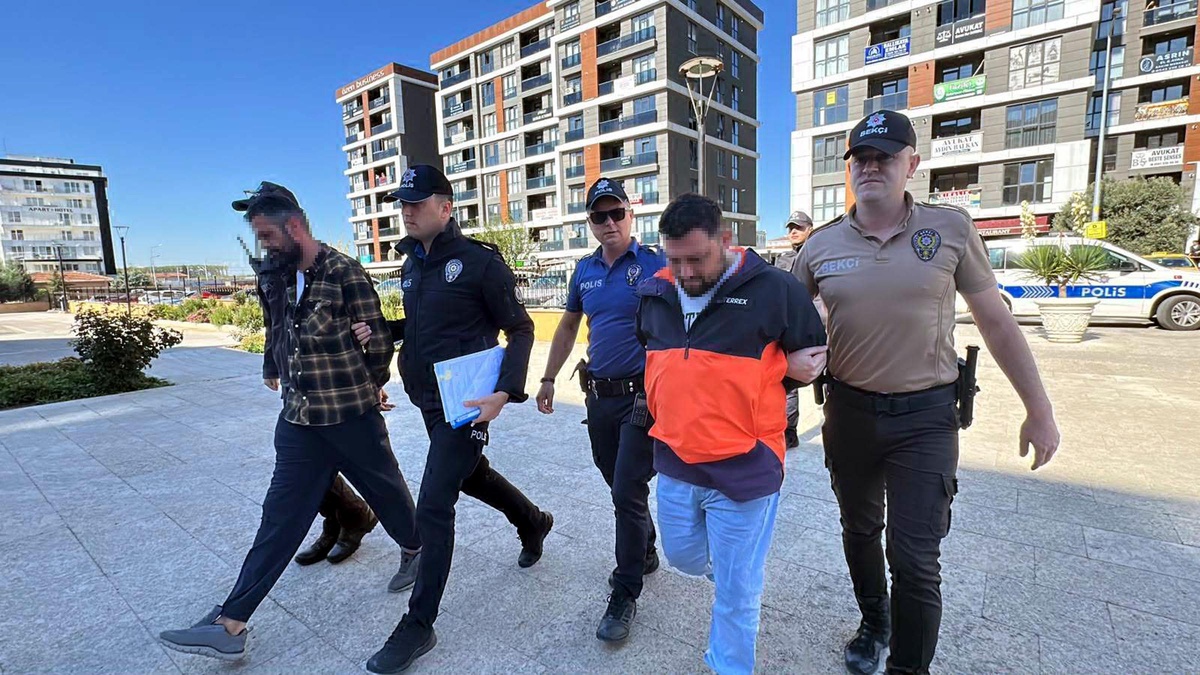 Edirne'de lokantacı çifti darbeden 3 şüpheliden 2'si adliyeye sevk edildi
