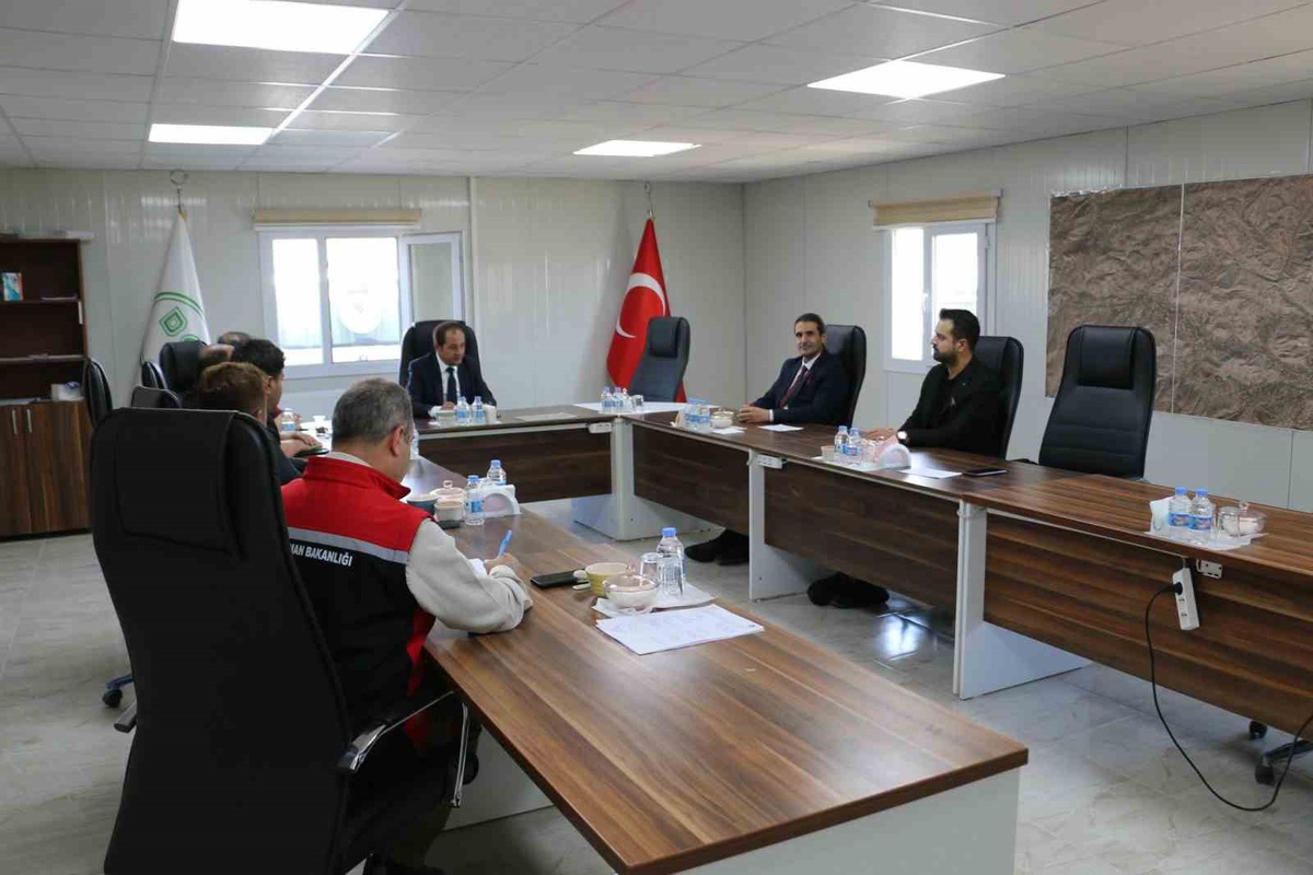 Erzincan'da tarım toplantısında şap hastalığı aşılama kampanyası ele alındı