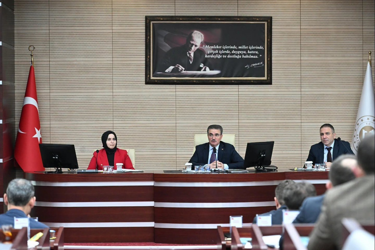 Erzurum'da SYDV performans toplantısı Vali Aydın Baruş başkanlığında yapıldı